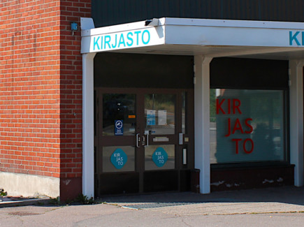 Karhulan kirjasto