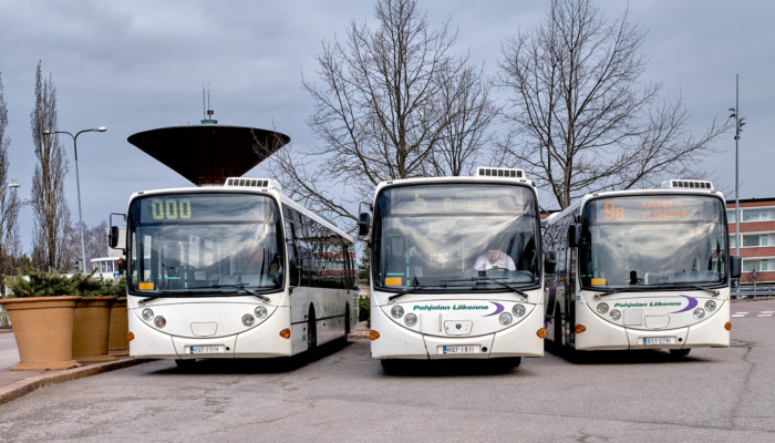 Linja-autoja Karhulassa