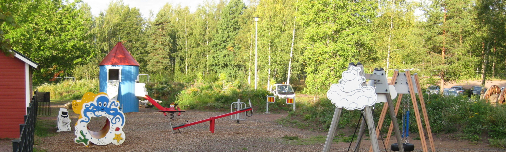 Kuvassa on Ututien leikkipaikka