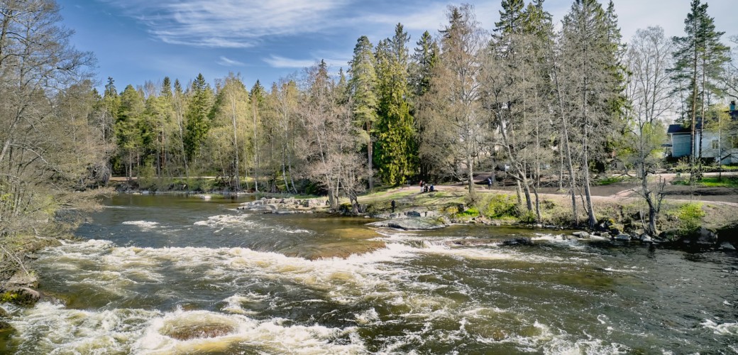 Kuvassa on Munkkisaaren maja Siikakoskella