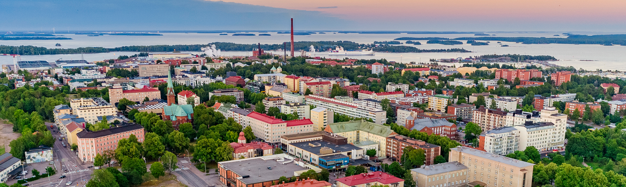Kotkan keskustan ilmakuva.