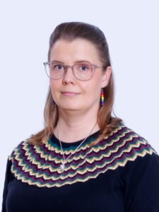 Kuvassa on valtuutettu Riikka Kinnunen