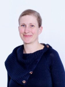 Kuvassa on valtuutettu Carina Jäntti