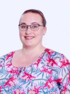 Kuvassa on valtuutettu Sanna Saikkonen