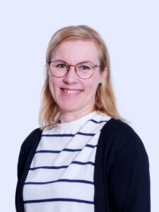 Kuvassa on valtuutettu Maarit Räsänen