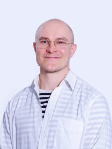 Kuvassa on valtuutettu Aaro Tarvainen