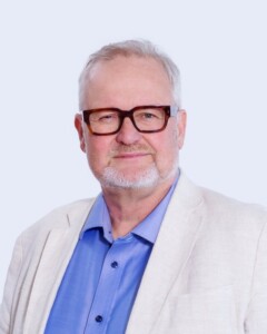 Kuvassa on valtuutettu Ari Liljasto