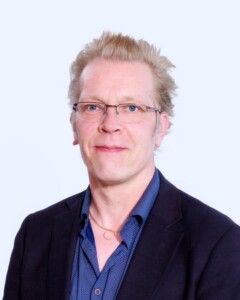 Kuvassa on valtuutettu Antti Hyyryläinen