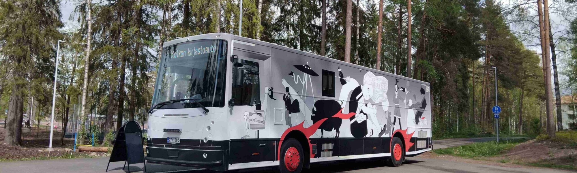 Kirjastoauto Käpylässä