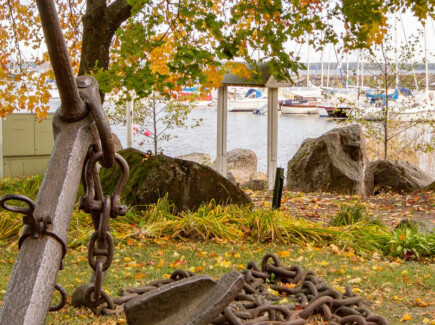 Meriniemen venesatama ja polku